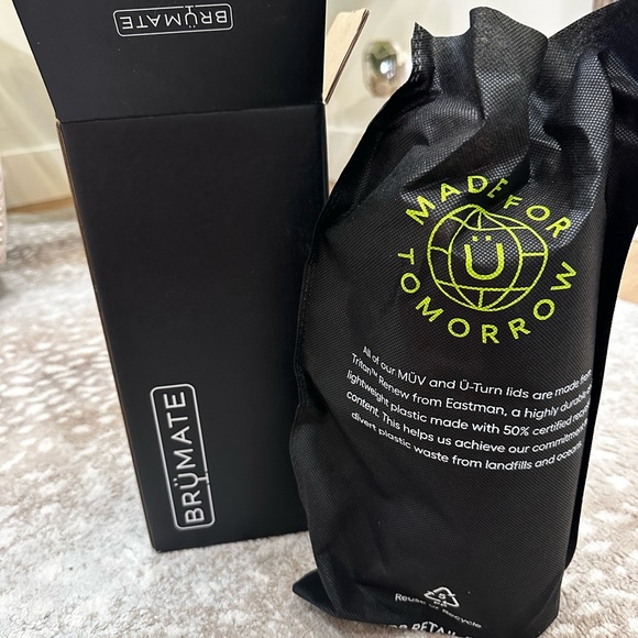 BrüMate orange Tumbler with Packaging - 64oz - Picture 6 of 7